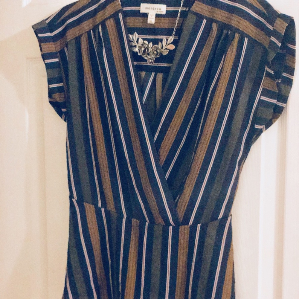 Silver Rose 🌹 Statement necklace